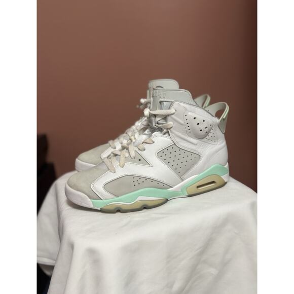 Jordan 6 Retro Mint Foam Size 11
